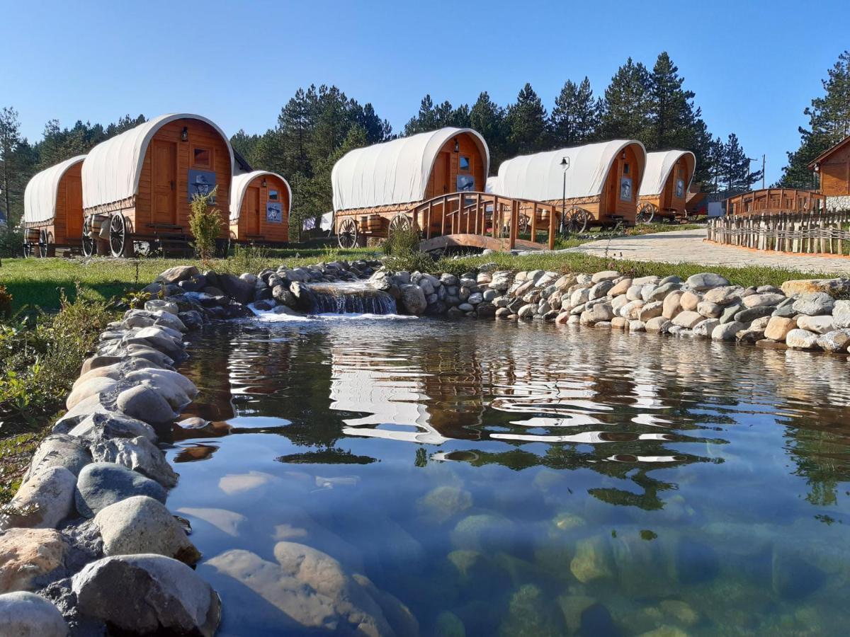 El Paso City, Zlatibor - Unique Wooden Cottages, Treehouse, Wild West Rooms, Accommodation 1-6 People Exterior foto