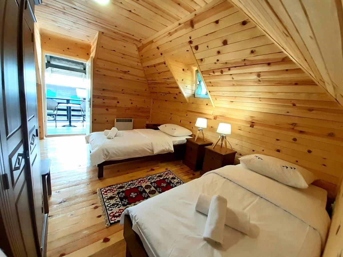 El Paso City, Zlatibor - Unique Wooden Cottages, Treehouse, Wild West Rooms, Accommodation 1-6 People Exterior foto