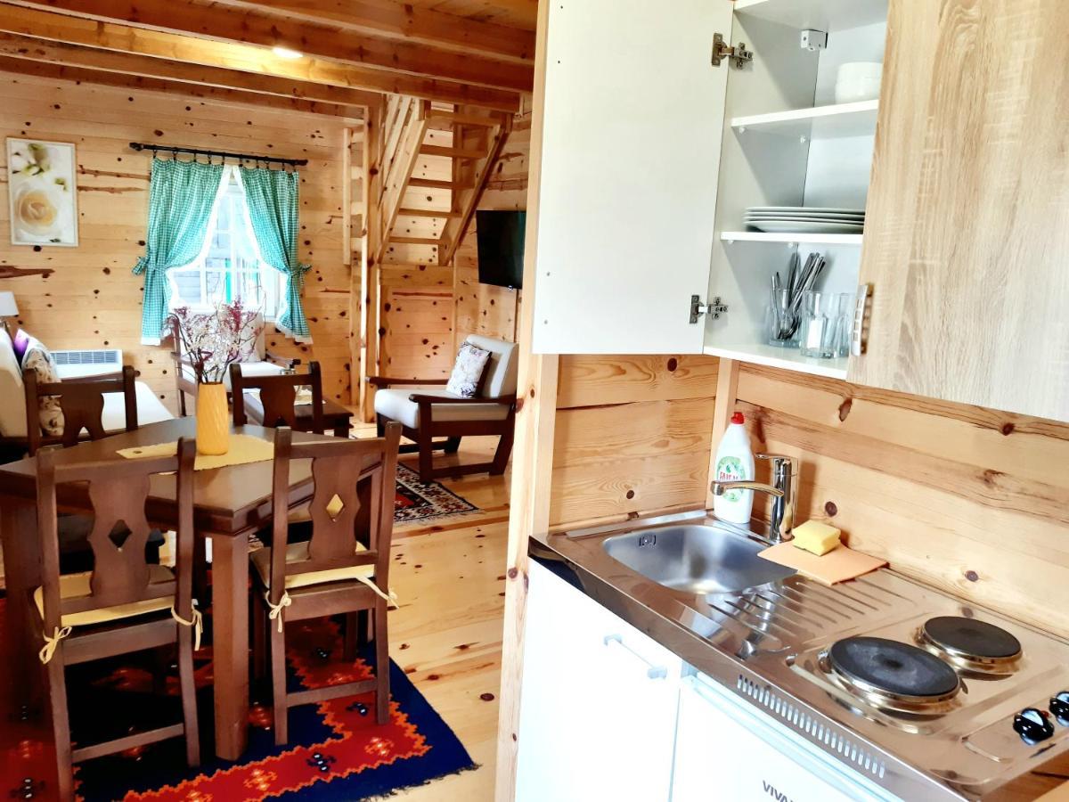 El Paso City, Zlatibor - Unique Wooden Cottages, Treehouse, Wild West Rooms, Accommodation 1-6 People Exterior foto
